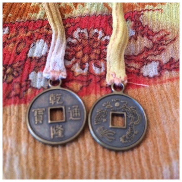 Express Silk Blouse - Picture 4 of 5